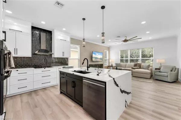 Naples, FL 34105,6514 Marbella DR