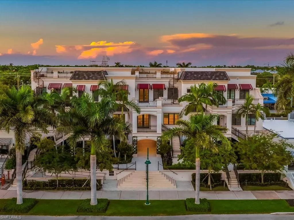 Naples, FL 34102,745 12th AVE S #102