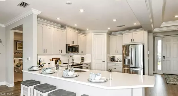 Naples, FL 34114,15323 Lucerna ST #102