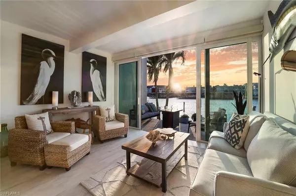 Naples, FL 34102,800 River Point DR #209