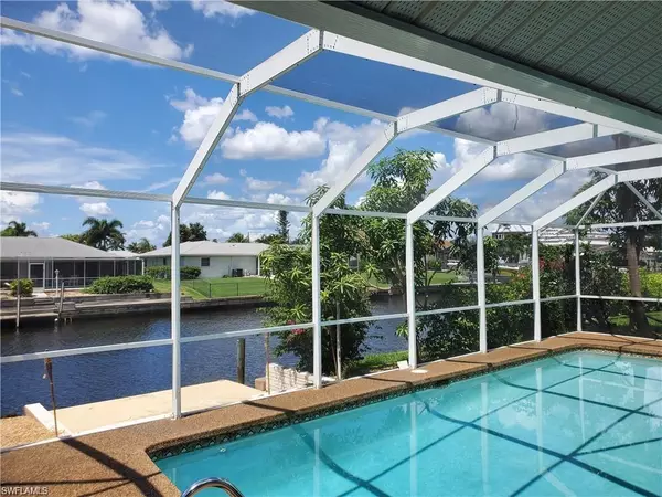 1941 SE 37th ST, Cape Coral, FL 33904