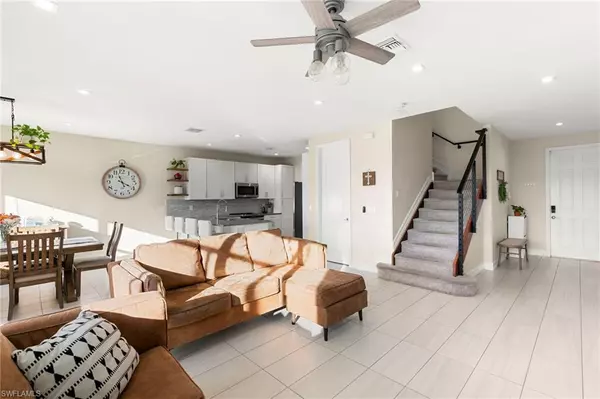 Naples, FL 34119,7421 Rockefeller DR