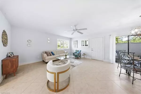 Naples, FL 34112,3080 Kings Lake BLVD #7572