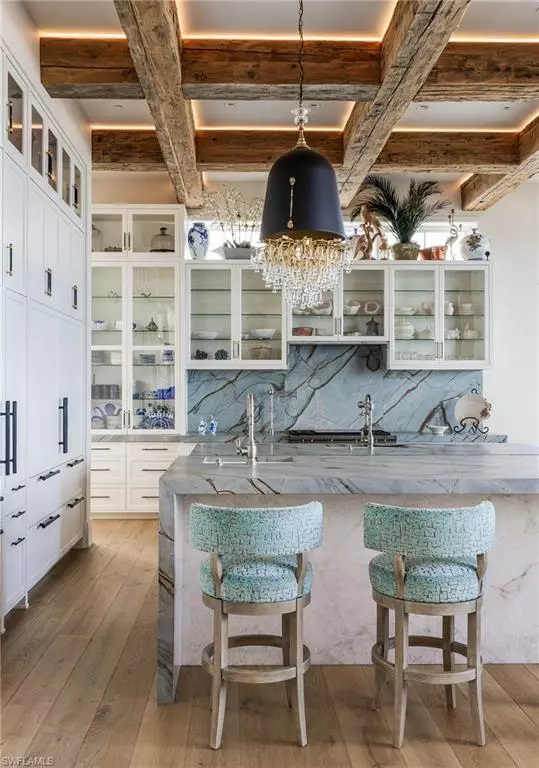 Naples, FL 34108,7409 Bay Colony DR