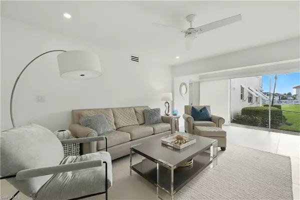 Naples, FL 34103,3070 Gulf Shore BLVD N #107