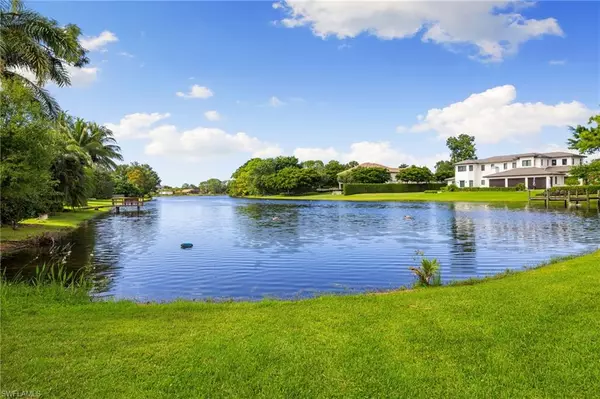 Naples, FL 34108,707 Hickory RD