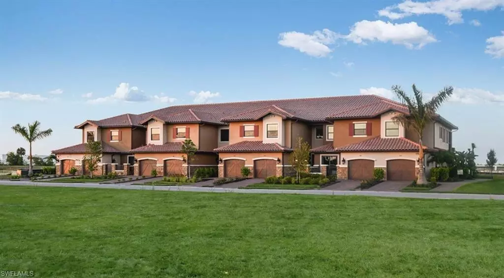 Naples, FL 34114,15319 Lucerna ST #102