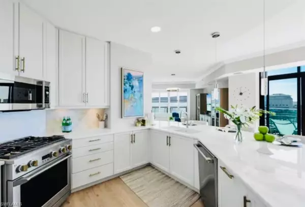 Naples, FL 34108,9115 Strada PL #5502