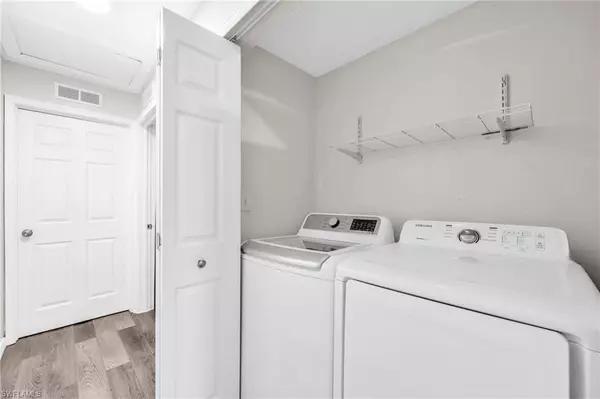 Naples, FL 34117,4015 16th AVE SE