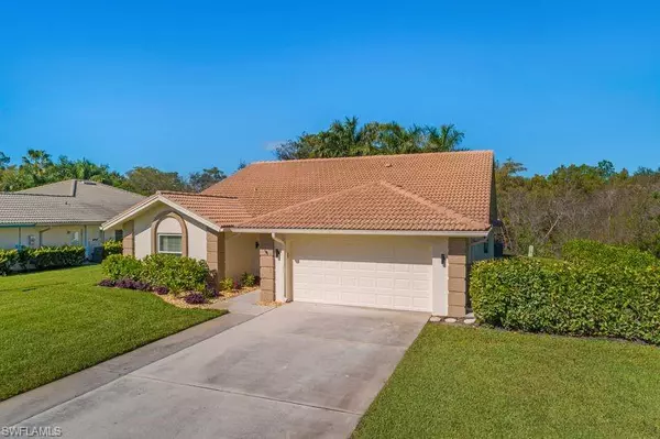 401 Countryside DR, Naples, FL 34104