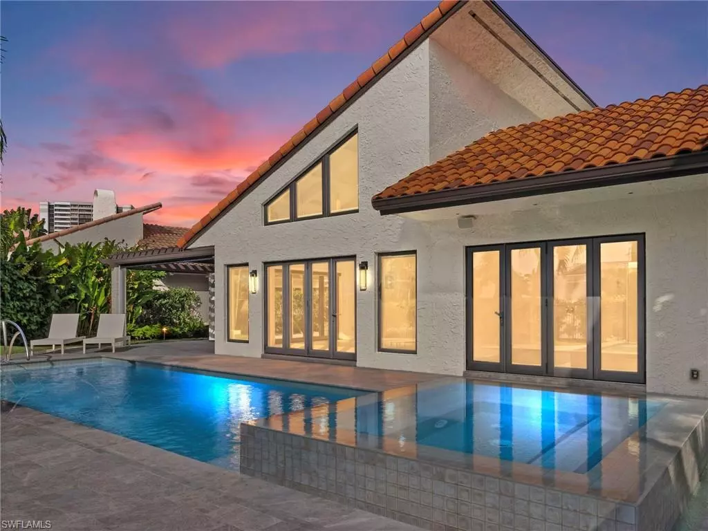 Naples, FL 34108,572 Tierra Mar LN #19