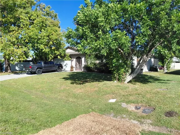 Cape Coral, FL 33990,2107 SE 13th TER