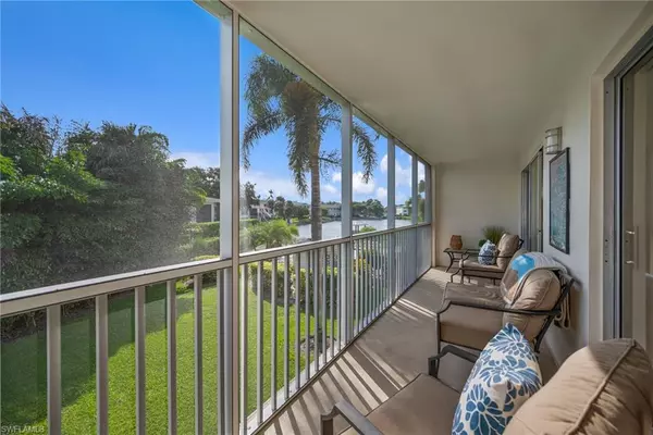 3150 Binnacle DR #207, Naples, FL 34103