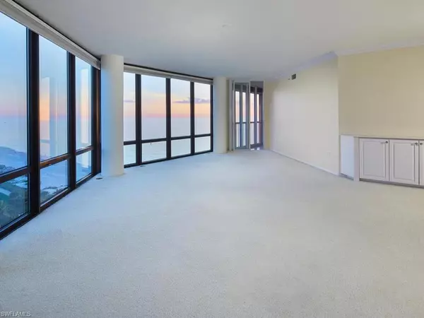 Naples, FL 34103,4951 Gulf Shore BLVD N #901