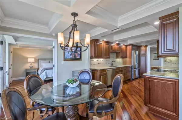 Naples, FL 34103,4901 Gulf Shore BLVD N #1203