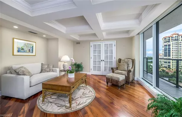 Naples, FL 34103,4901 Gulf Shore BLVD N #1203