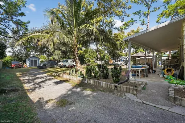 North Fort Myers, FL 33917,7580 Marx DR