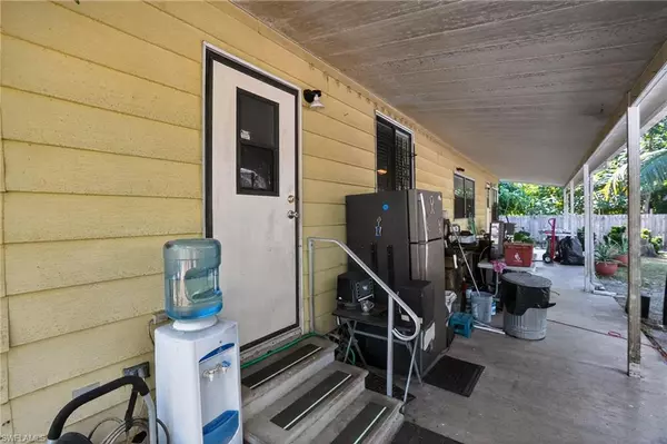 North Fort Myers, FL 33917,7580 Marx DR