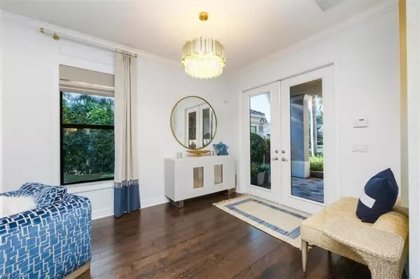 Naples, FL 34119,3821 Columbia CT