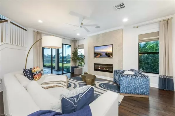 Naples, FL 34119,3821 Columbia CT