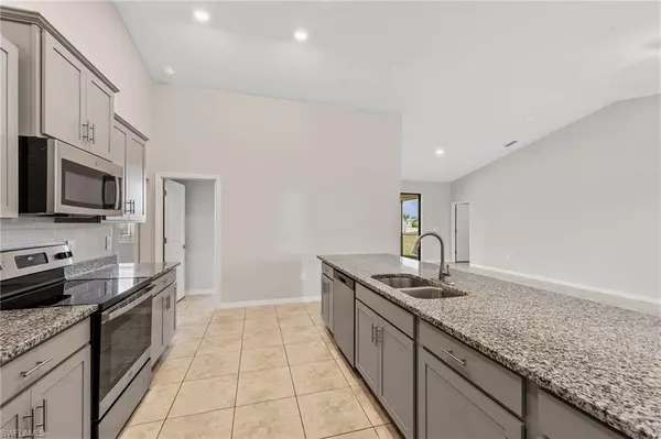 Cape Coral, FL 33993,4119 NW 19th TER