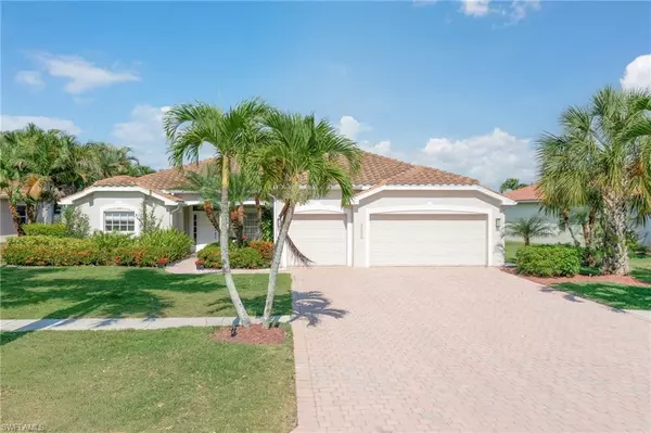 2250 Grove DR, Naples, FL 34120