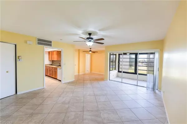 Naples, FL 34112,3655 Boca Ciega DR #306