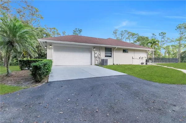 860 Desoto BLVD N, Naples, FL 34120