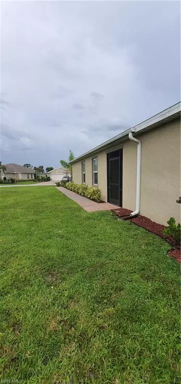 Lehigh Acres, FL 33936,10709 Crossback LN