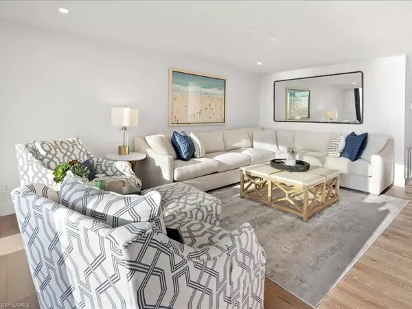 Naples, FL 34103,2386 Gulf Shore BLVD N #104