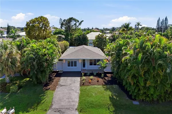 Naples, FL 34108,814 101st AVE N