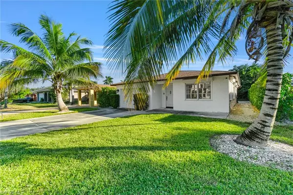 Naples, FL 34108,640 110th AVE N