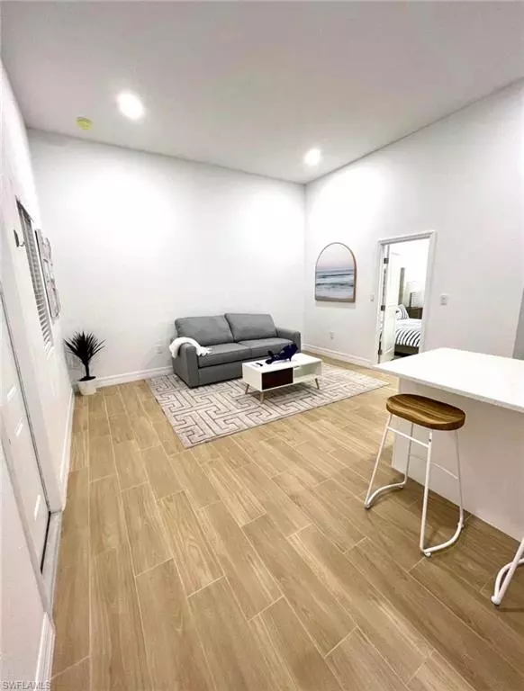 Naples, FL 34116,2881 Santa Barbara BLVD