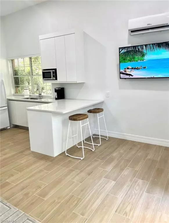 Naples, FL 34116,2881 Santa Barbara BLVD