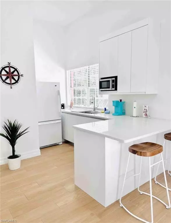 Naples, FL 34116,2881 Santa Barbara BLVD