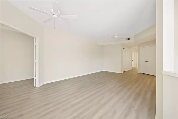 Naples, FL 34109,7822 Gardner DR #6-101