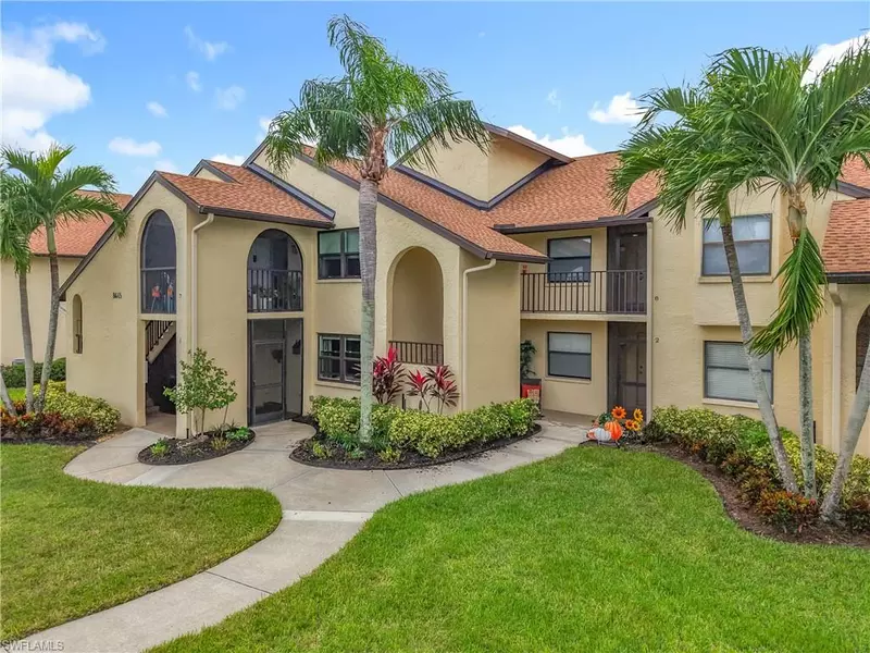 8445 Charter Club CIR #8, Fort Myers, FL 33919