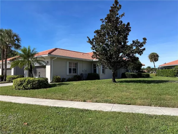 Naples, FL 34119,2081 Crestview WAY #A7