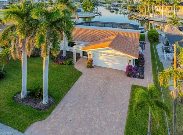 Fort Myers Beach, FL 33931,25 Fairview BLVD