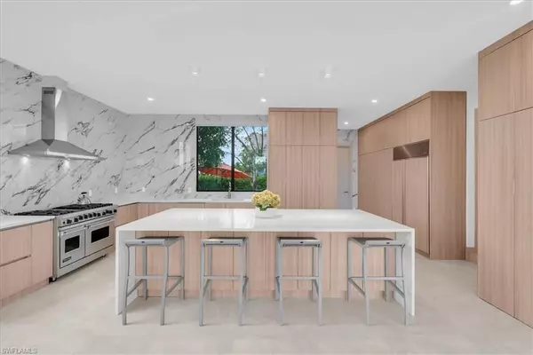 Marco Island, FL 34145,10 Cushing LN