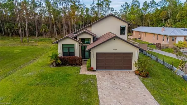 Naples, FL 34117,4029 2nd AVE SE