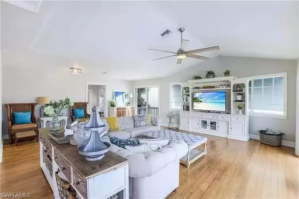 Naples, FL 34108,437 Trade Winds AVE