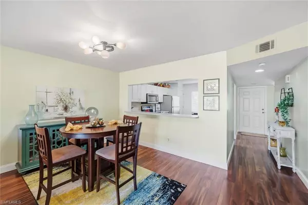 Naples, FL 34112,5875 Cobblestone LN #D105