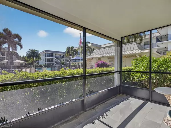 Naples, FL 34102,766 Central AVE #101