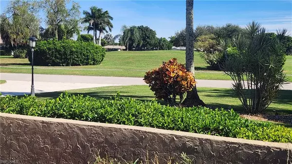 Naples, FL 34112,4344 Beechwood Lake DR