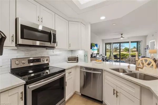 Bonita Springs, FL 34135,9851 Costa Mesa LN #305