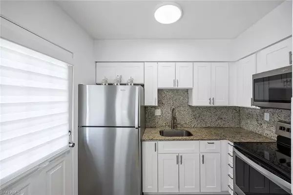 Marco Island, FL 34145,1062 Hartley AVE #102