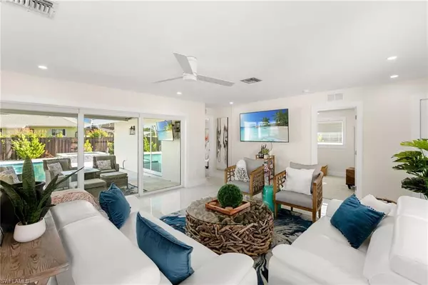 Marco Island, FL 34145,321 Columbus WAY