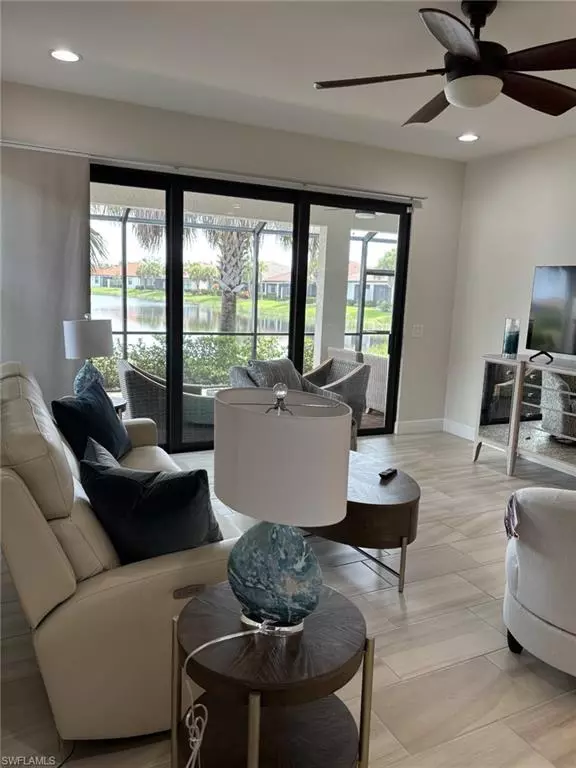 Naples, FL 34113,1561 Oceania DR S