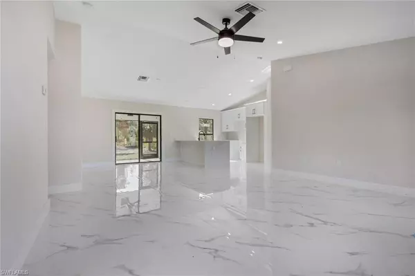 Naples, FL 34120,436 41st Ave NE